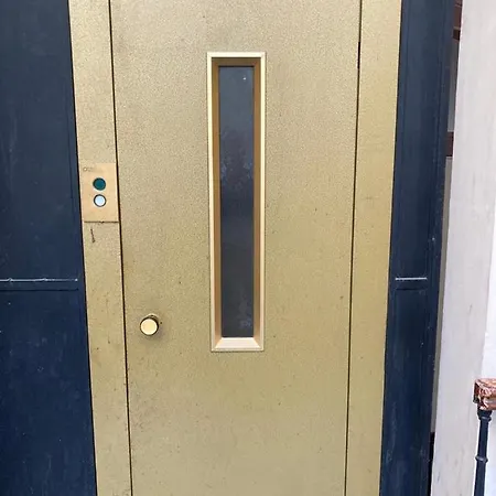 A Casa Di Nonna Ida, Nel Cuore Pulsante Di Napoli Buitenkant foto